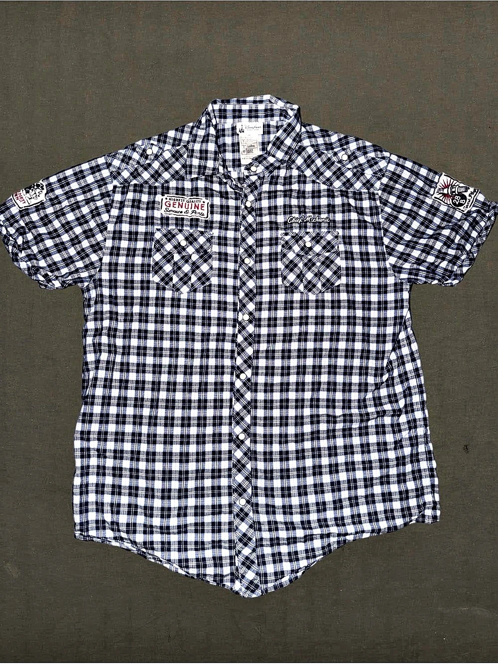 Disney Parks mickey mouse snap up blue 
Plaid Short Sleeve Shirt Size Large